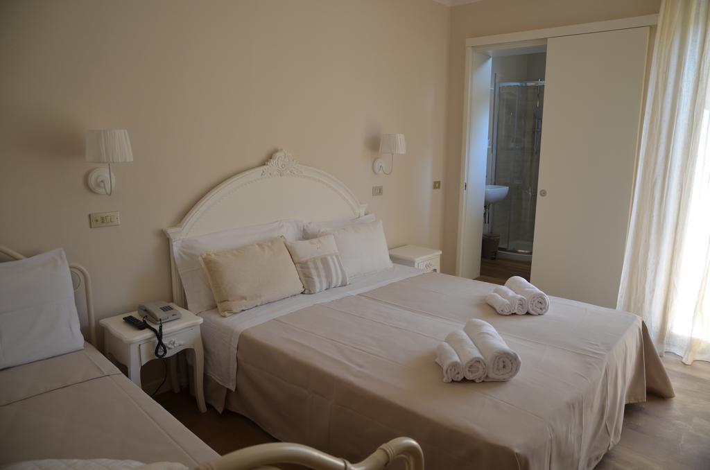 Hotel Monique Cervia Kültér fotó