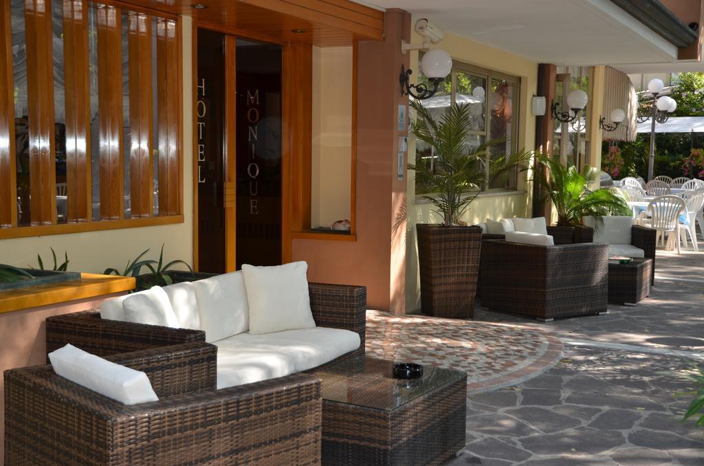 Hotel Monique Cervia Kültér fotó