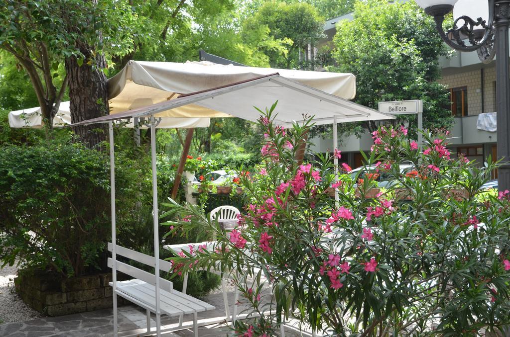 Hotel Monique Cervia Kültér fotó