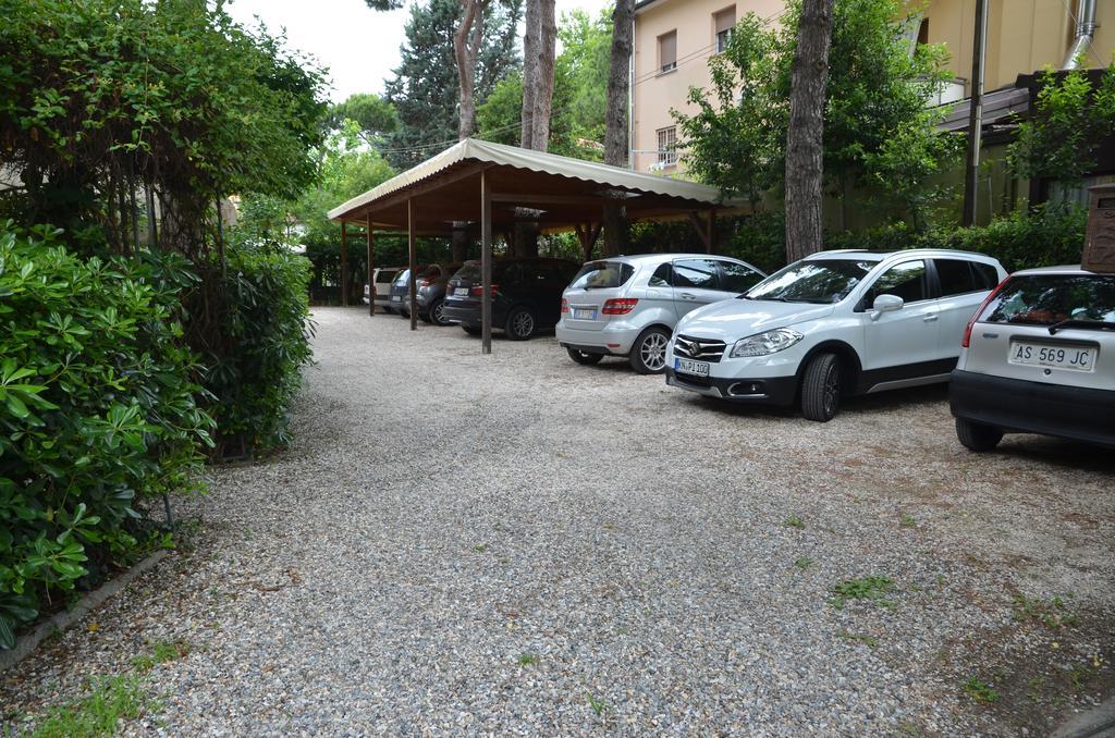 Hotel Monique Cervia Kültér fotó