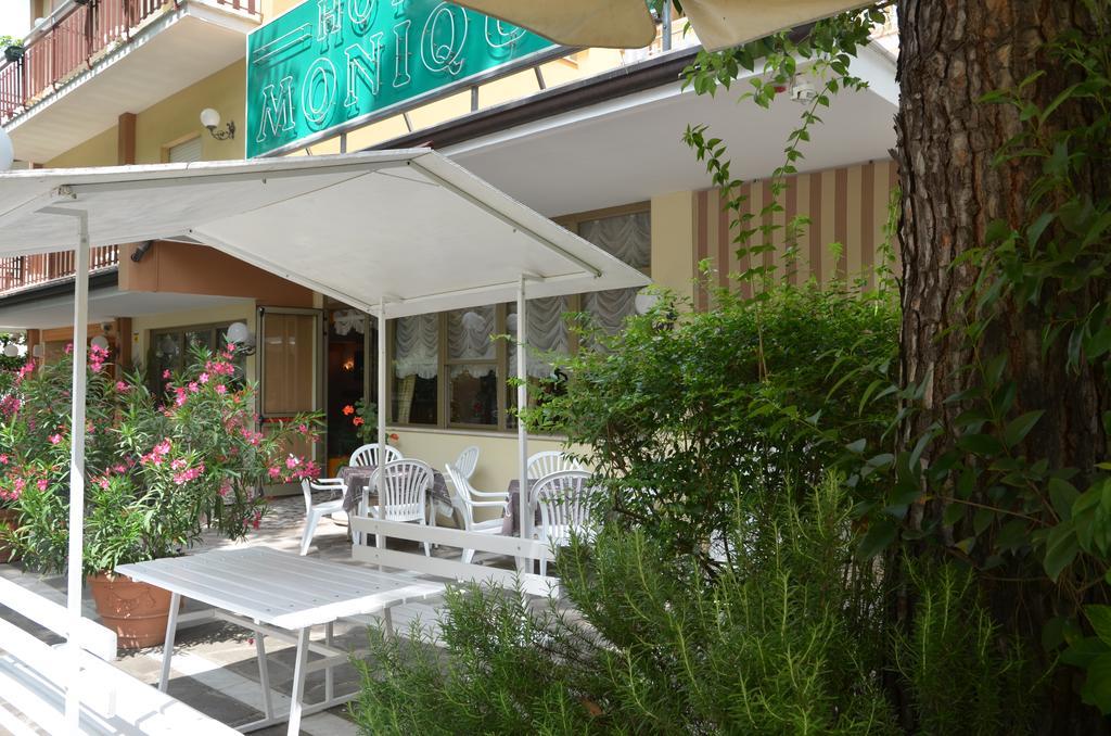 Hotel Monique Cervia Kültér fotó