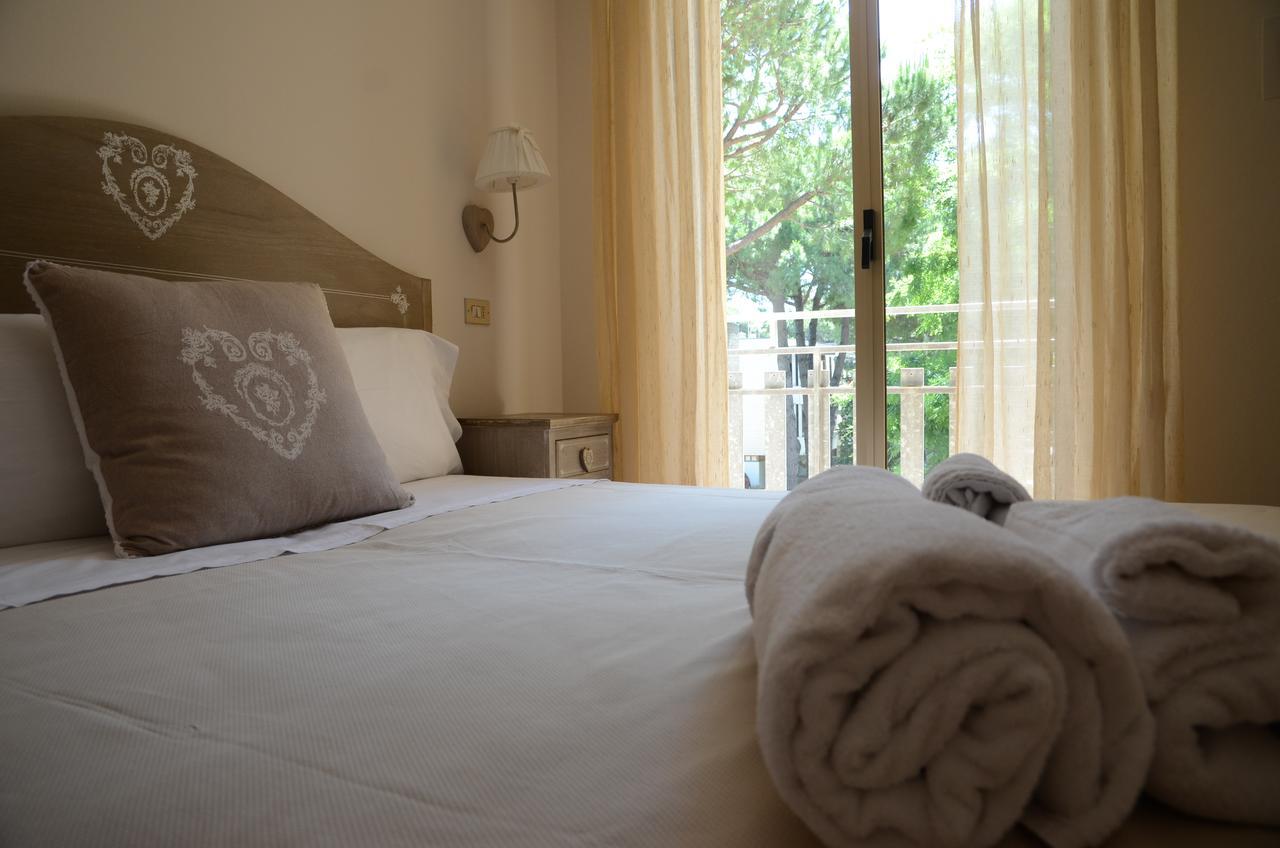 Hotel Monique Cervia Kültér fotó
